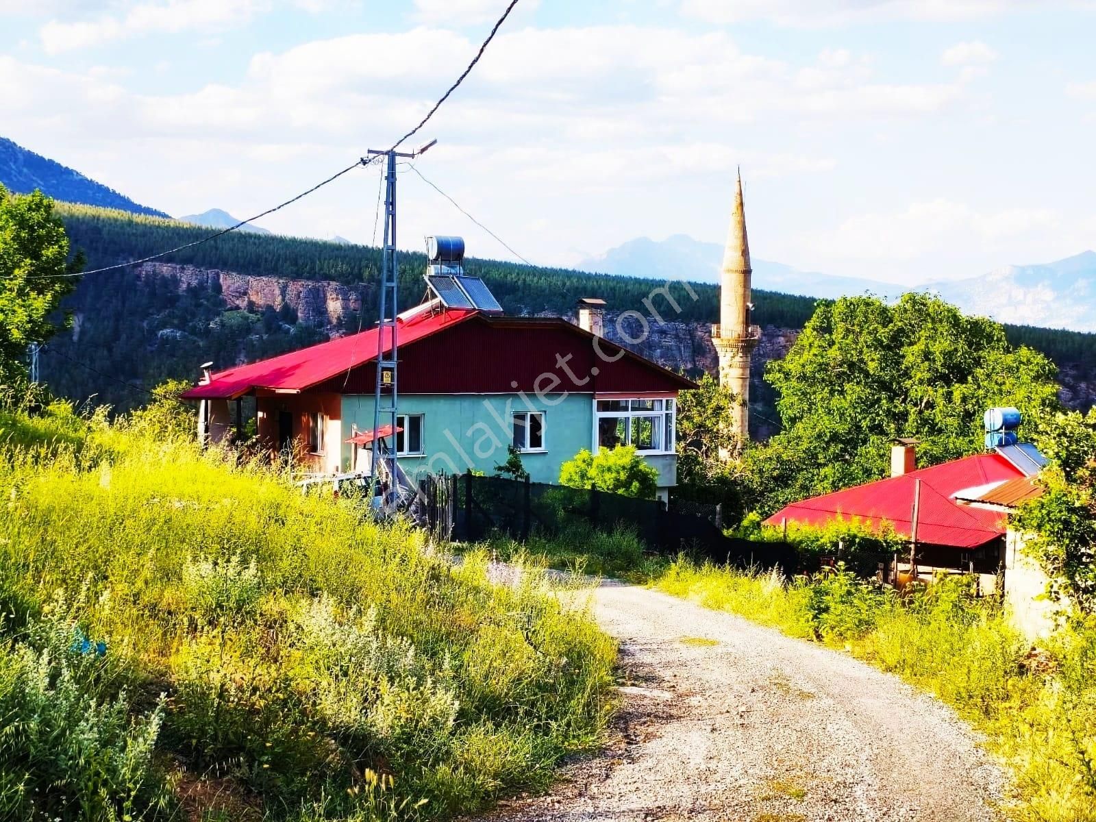 Pozantı Kar Emlaktan Akçatekir Eski Köyde 380 M2 Arsa