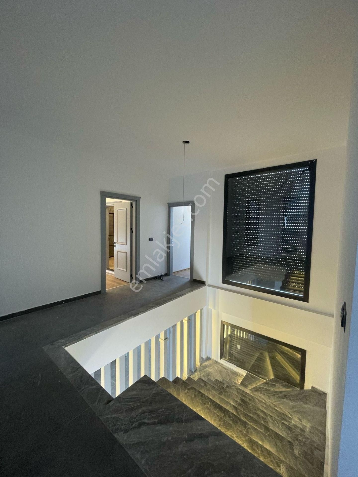 Didim Hisar Mahallesinde Özel Tasarımlı Satılık Lüks Ve Konforun Buluştuğu Tam Müstakil Villa - Görsel 22