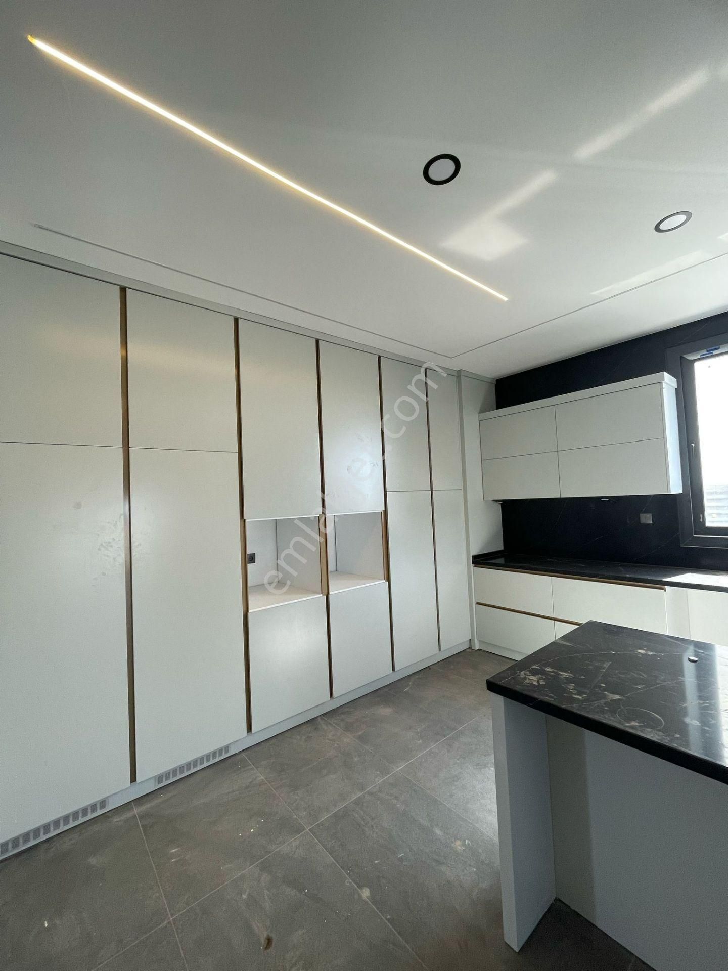 Didim Hisar Mahallesinde Özel Tasarımlı Satılık Lüks Ve Konforun Buluştuğu Tam Müstakil Villa - Görsel 28