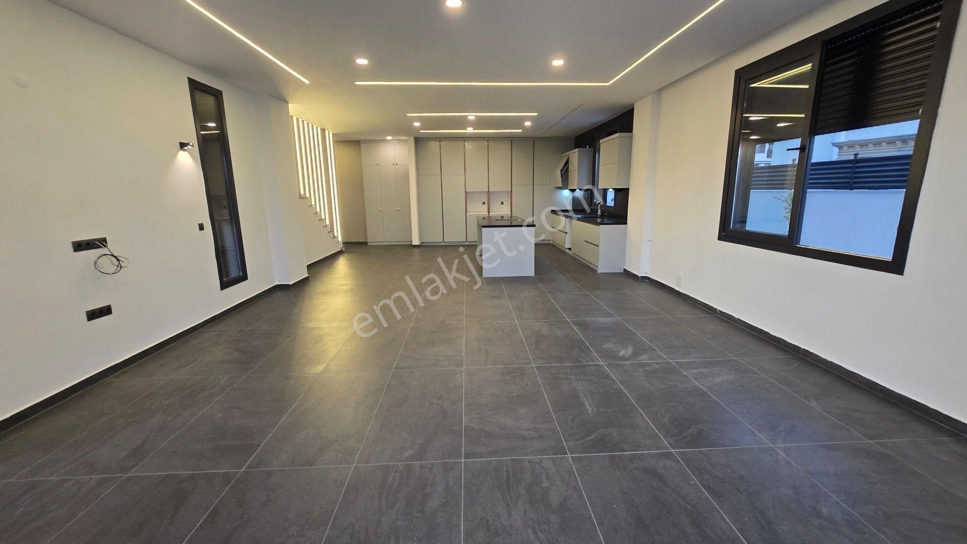 Didim Hisar Mahallesinde Özel Tasarımlı Satılık Lüks Ve Konforun Buluştuğu Tam Müstakil Villa - Görsel 20