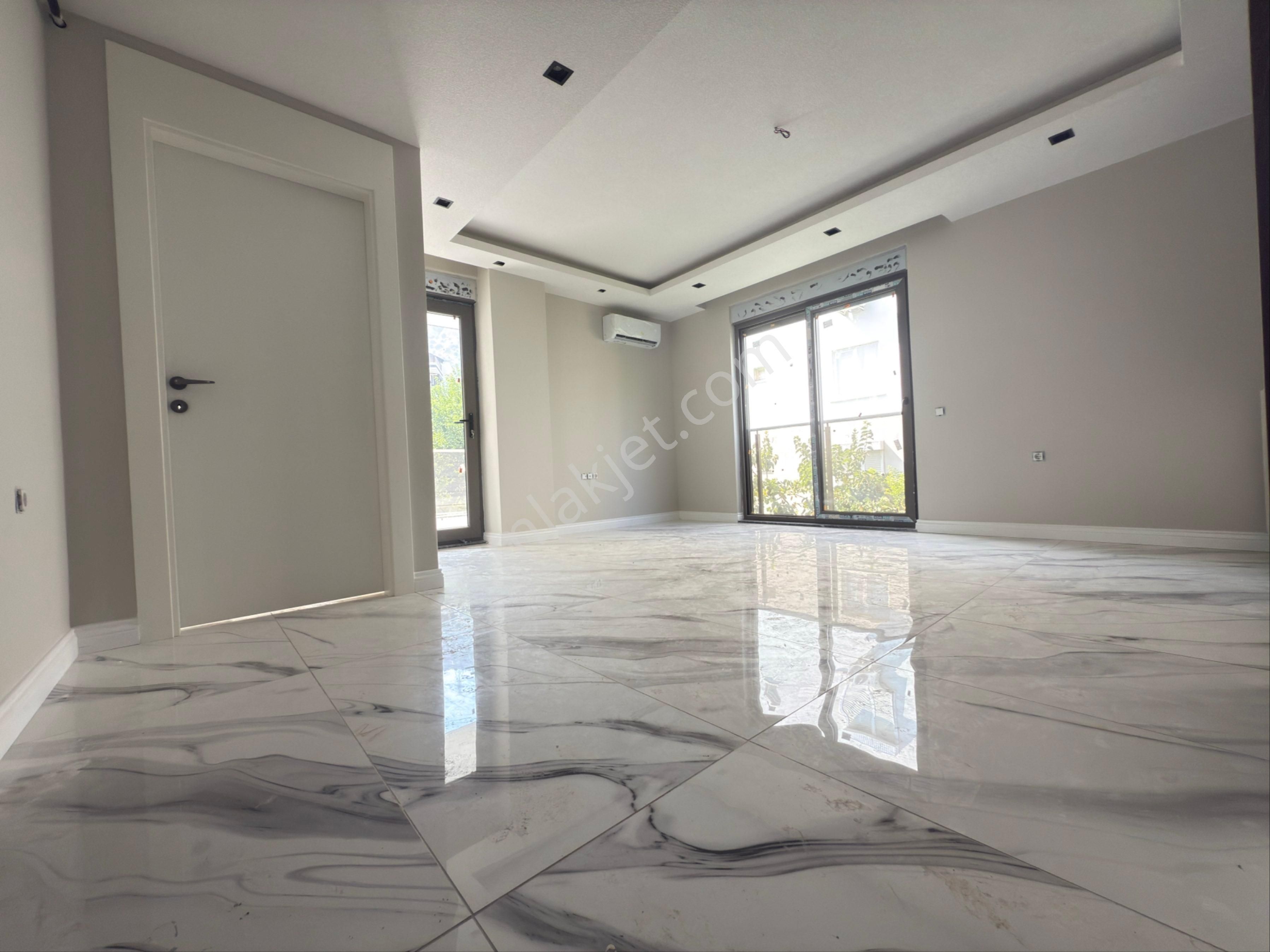 Konyaaltı Hurma Mah. 1+1 Sıfır Katta Satılık Daire - Görsel 3