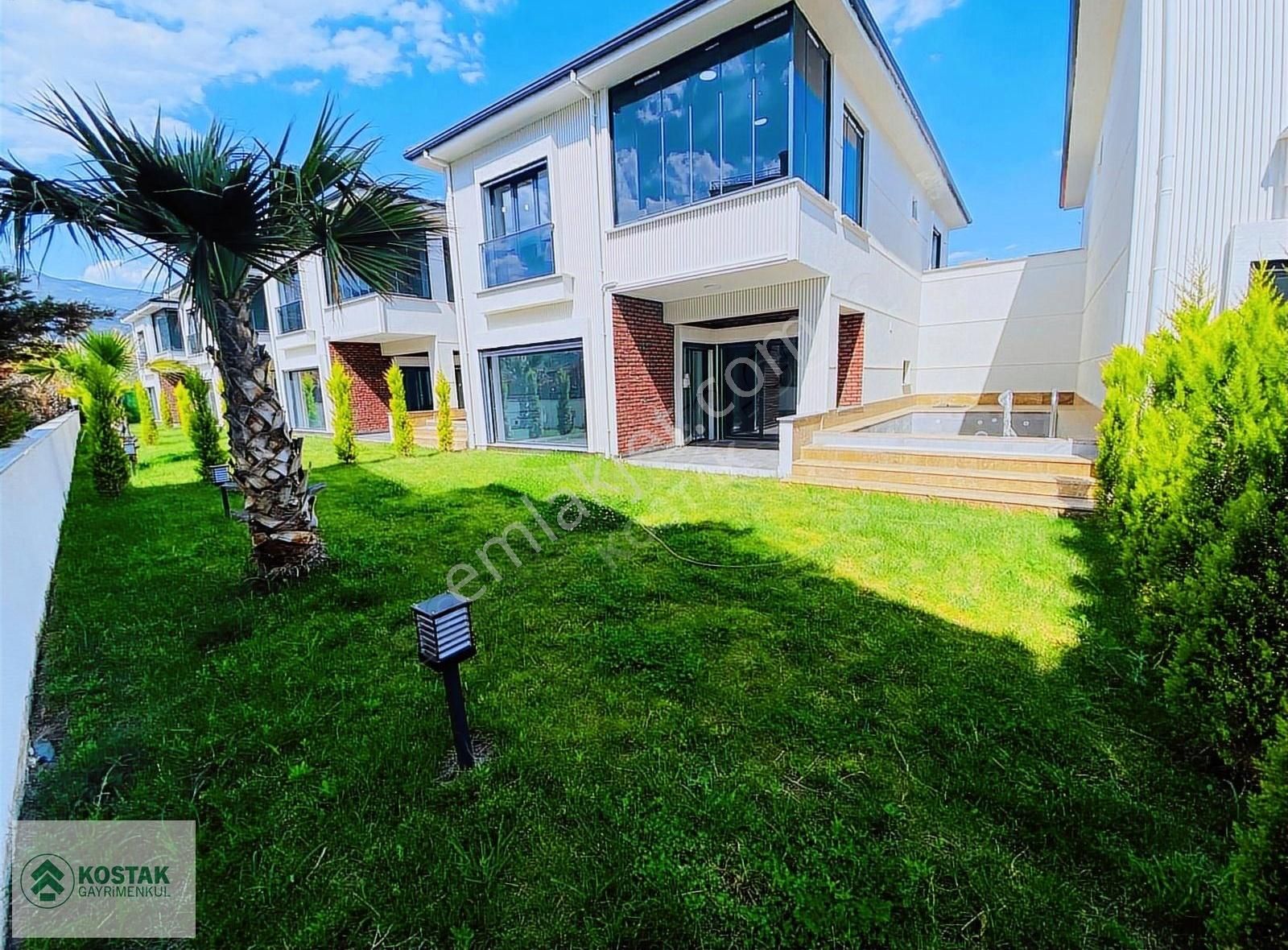 Kostak Gayrimenkul'den Müstakil Havuzlu Ultrtalüx 4+1sıfır Villa