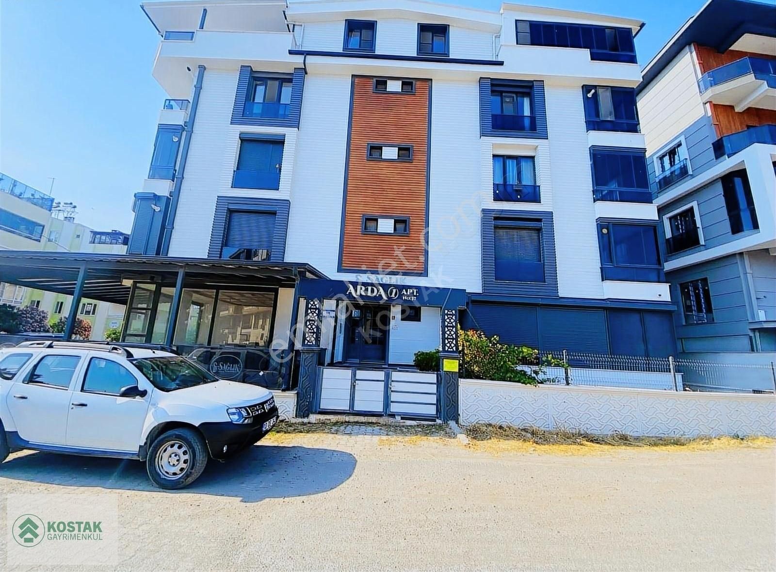 Kostak Gayrimenkulden Altınkumda Lüx Kullanışlı Kiralık 1+1daire
