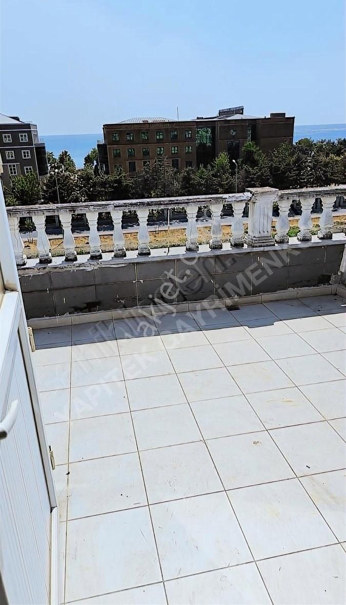 Güzelkent Sitesi Deniz Manzaralı Çatı Kat 1+1