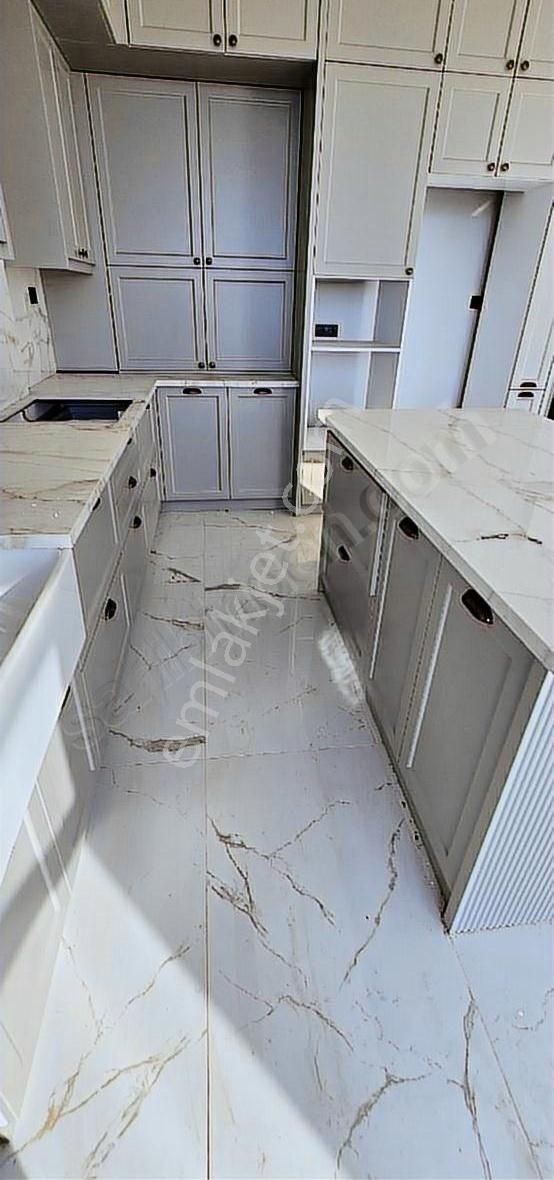 Ayverdi Emlak Dan Akhisar Koleji Karşısında Satılık Lüks Villa - Görsel 5