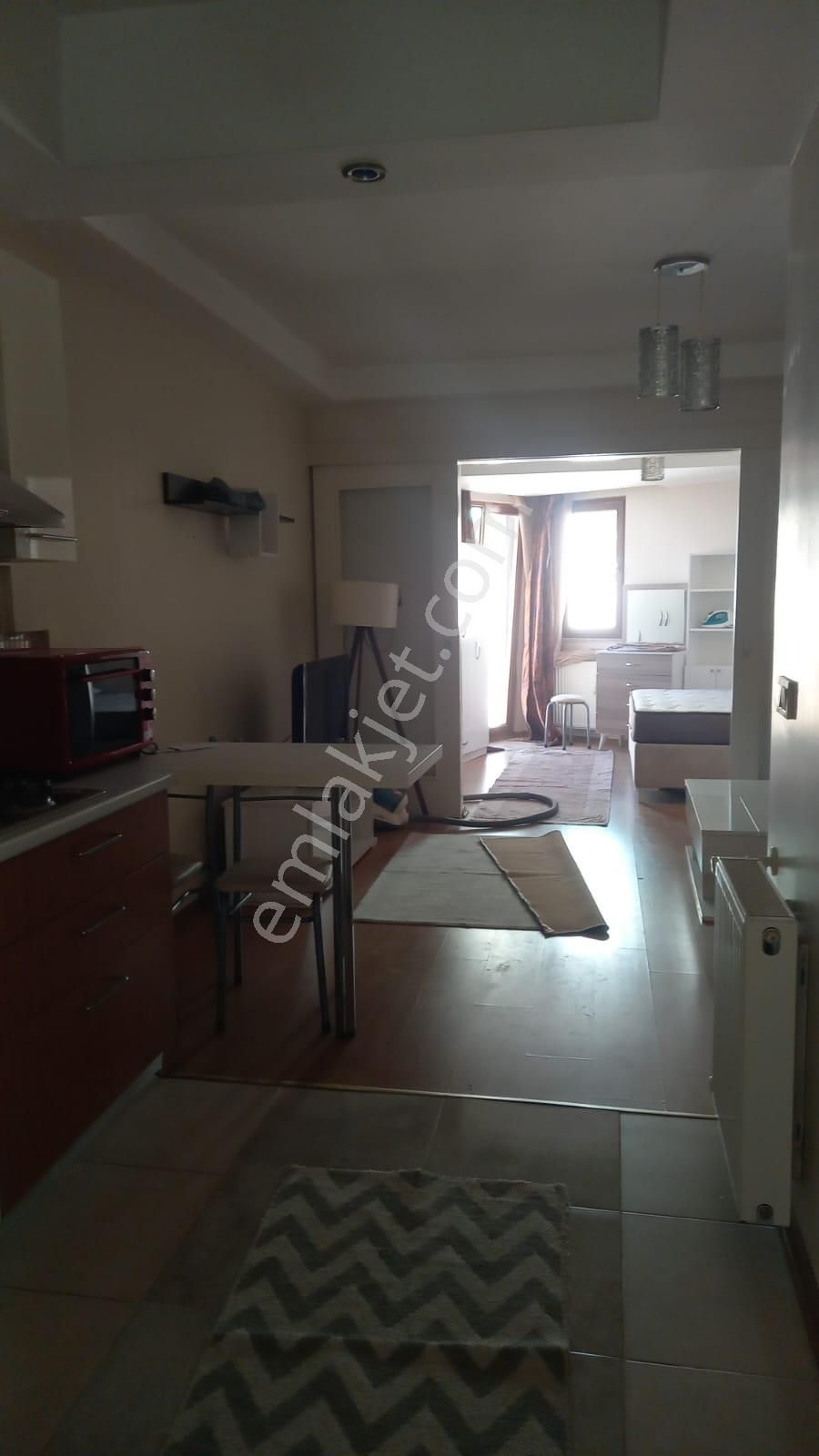Papatya Residence 2 Metrobüse 5 Dakika 1+1 Eşyalı
