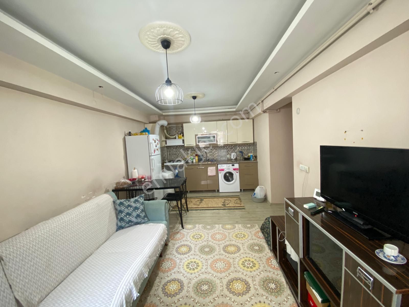 🏡 Muradiye Mahallesi 🏡 ✅2+1 80 M2 5 Katlınım 3 Katı ❇️kombi Petekli