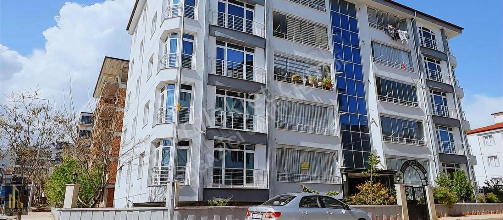 //boğaziçi Emlak//4+1 Bakımlı Daire// Mahsen Mah//güney Cephe