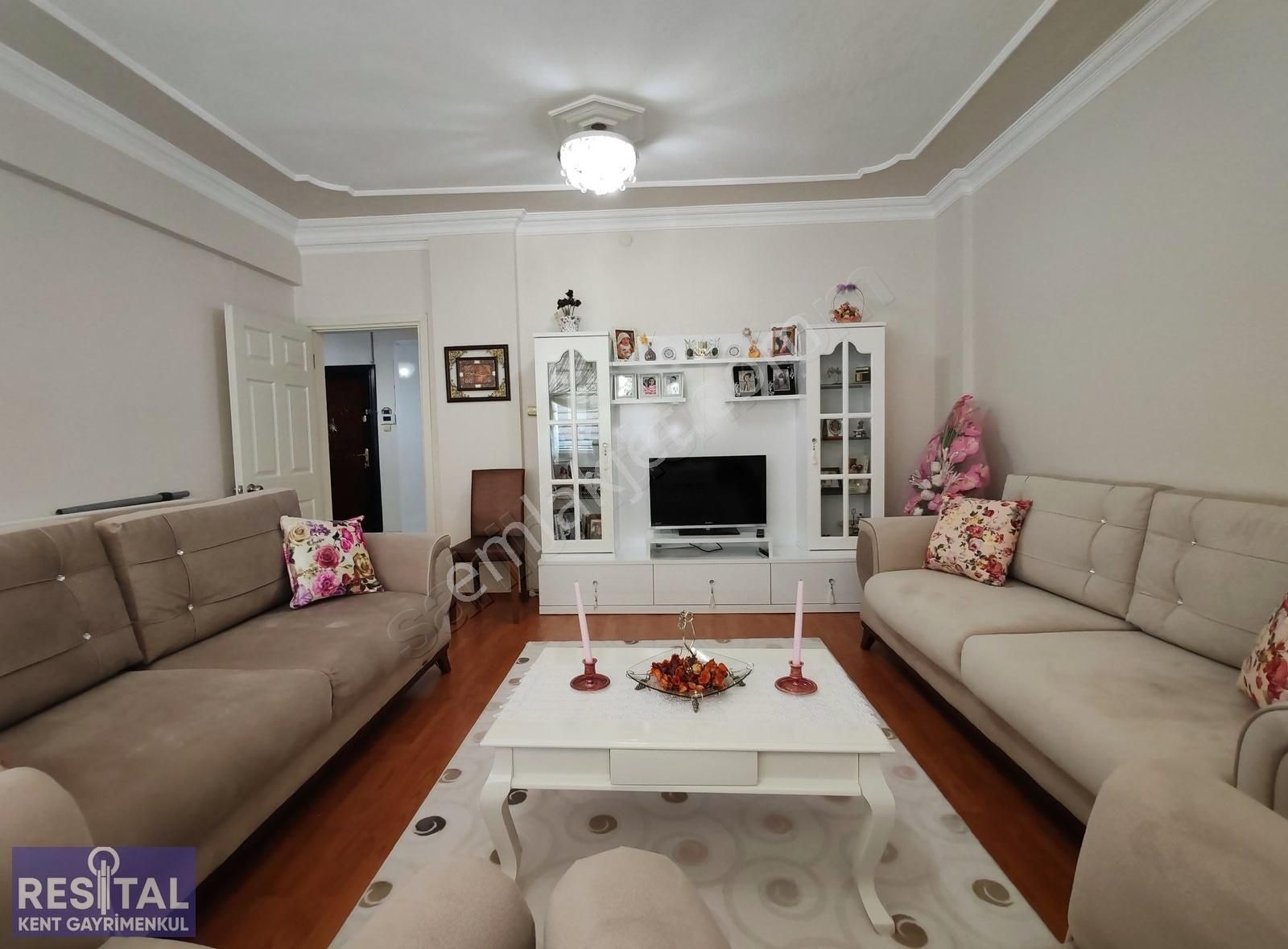 Güzelyalı Eğitim Mah. 3+1 145 M2 Kombili Geniş Daire