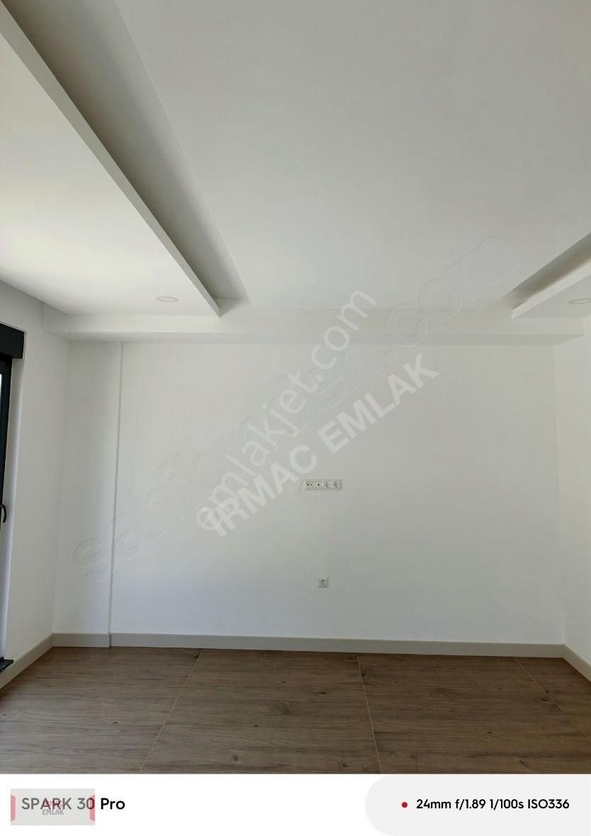 Döşemealtı Altın Kalede Satilik 2+1 Yüzme Havuzlu Villa