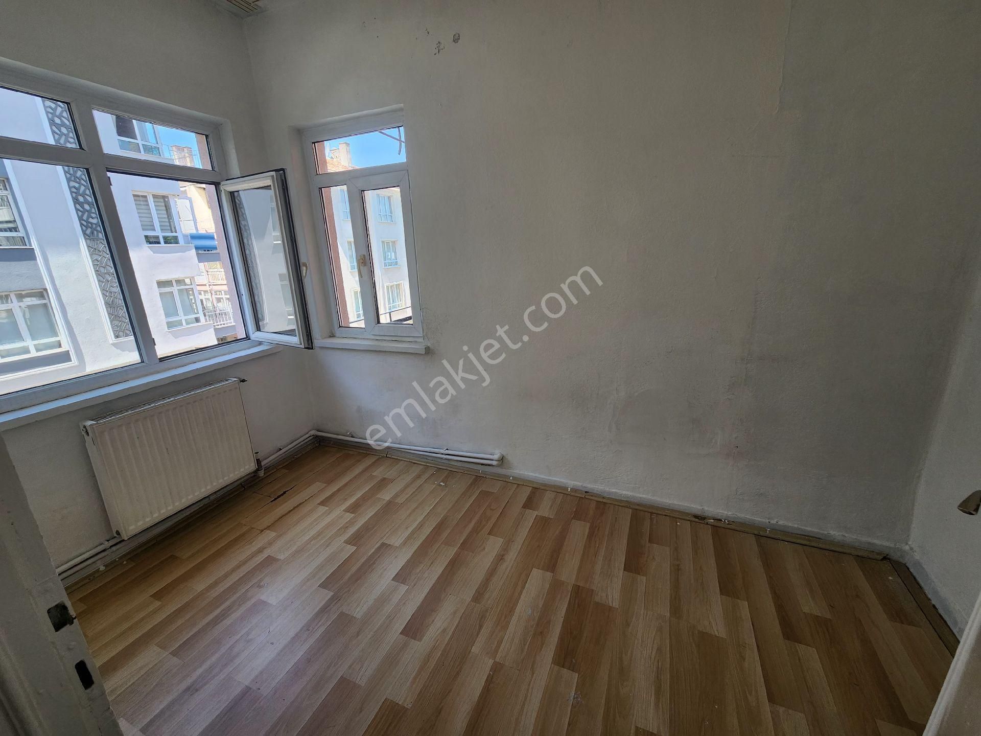 Burak Emlak'dan Kiralık Daire Cebeci Güvey Sk. 3+1 Katta - Görsel 5