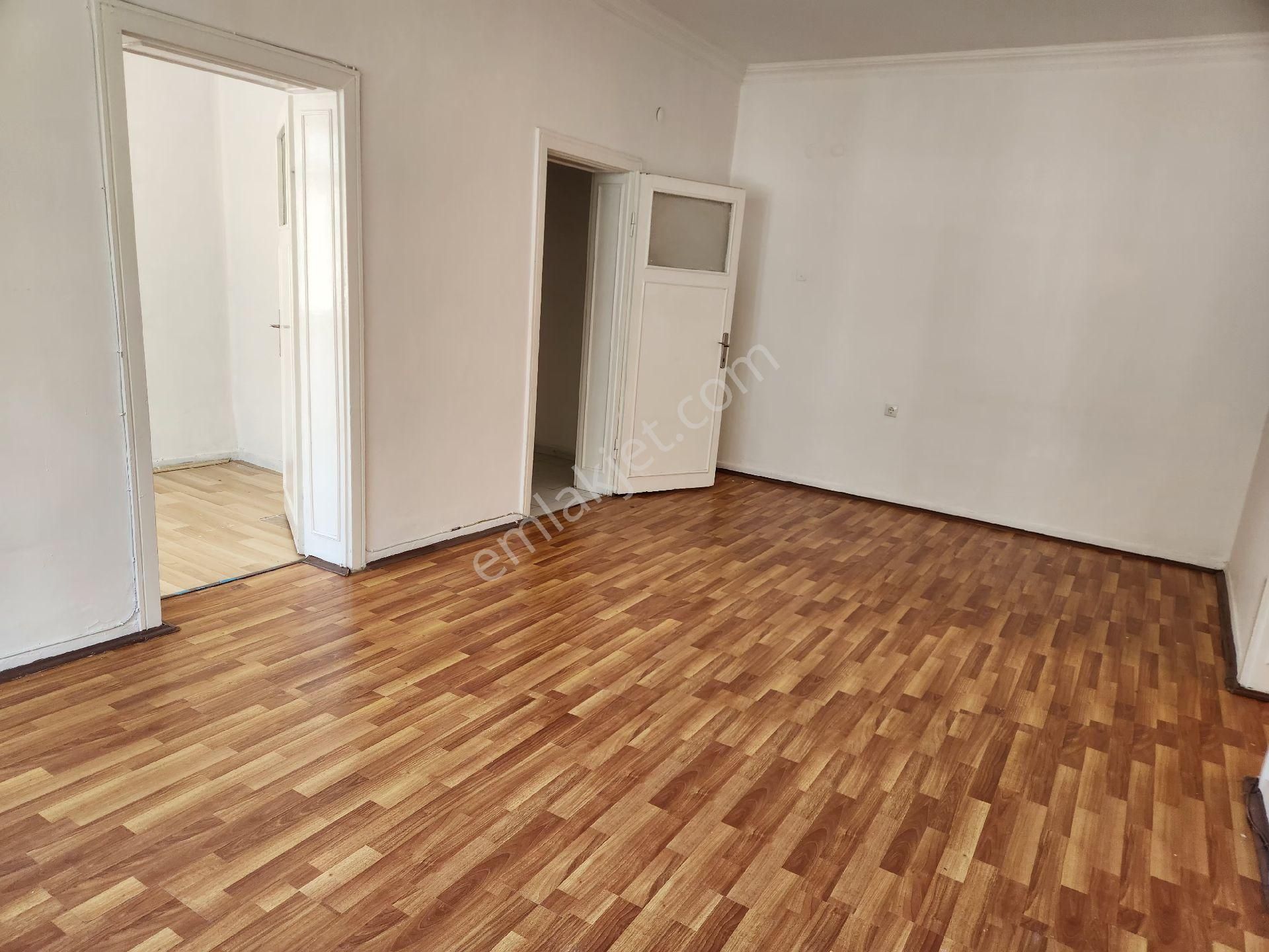 Burak Emlak'dan Kiralık Daire Cebeci Güvey Sk. 3+1 Katta - Görsel 3