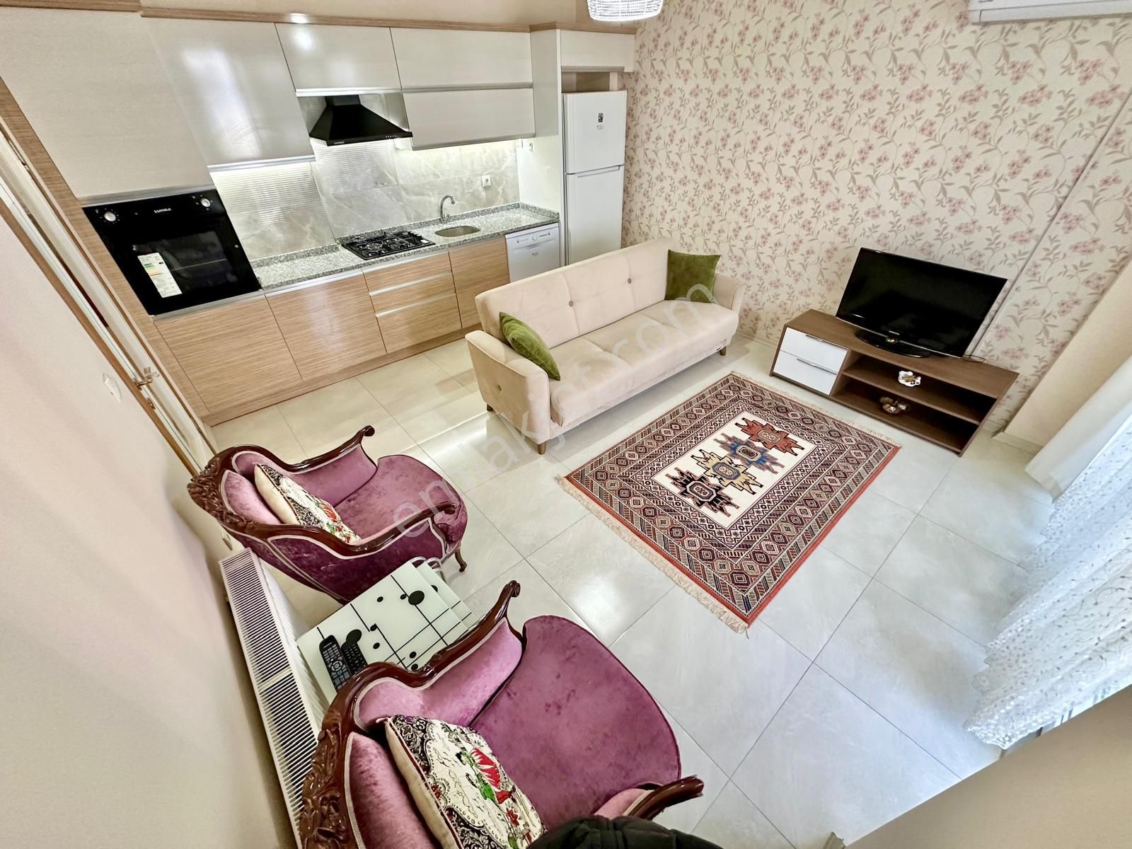 ꧁ay Emlaktan꧂akçay'da Arakat**full Eşyalı**geniş Balkon Ön Cephe Denize Yakın Satılık 1+1 Lüx Daire