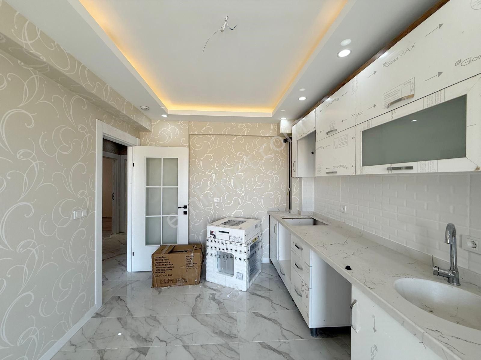 Öz Maşallah'dan Kombi Petek Sıfır Katta 2+1 Daire,, - Görsel 2