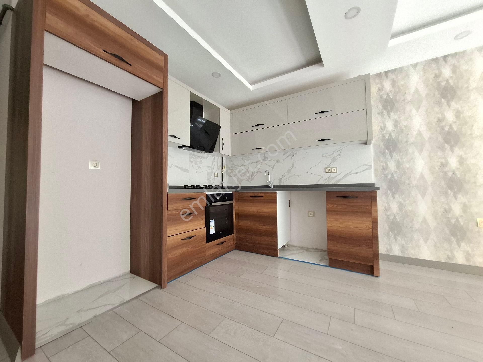 Konyaaltı Hurma Mah. Yeni Bina 1+1 Önü Açık Satılık Daire - Görsel 2