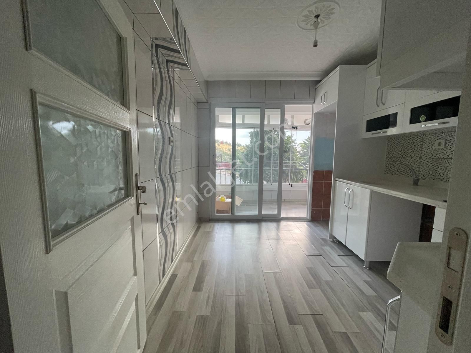 Etlik Lisesi Yakını 3+1 Bağımsız 1. Kat Ön Cephe Kiralık