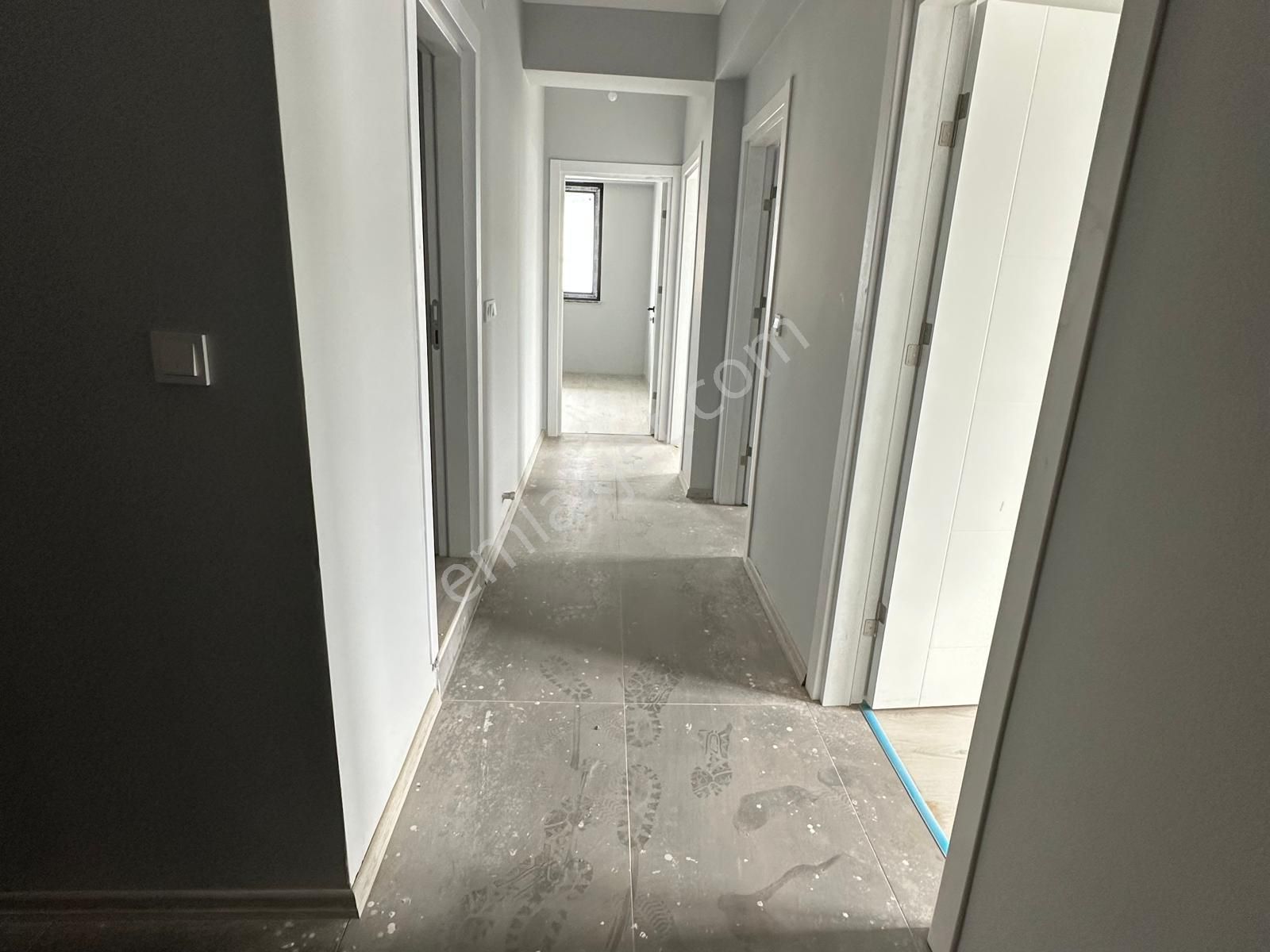 Anahtarınız Hazır! Havuzlu Site, Ayrı Mutfak, Modern 2+1 Daire - Görsel 4
