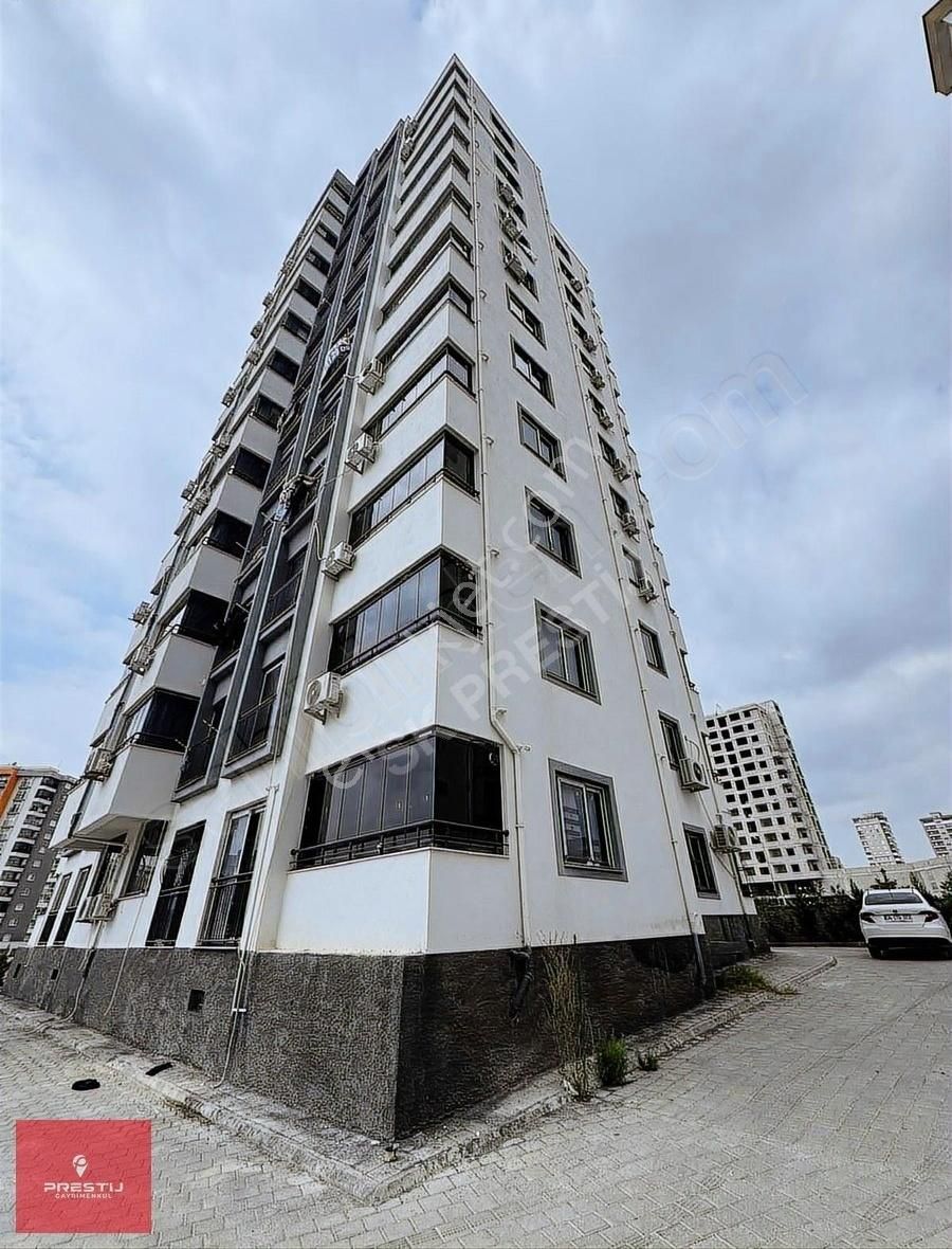 Prestij'den Migros Karşısı İskanlı Teraslı Satılık Lüks 1+1