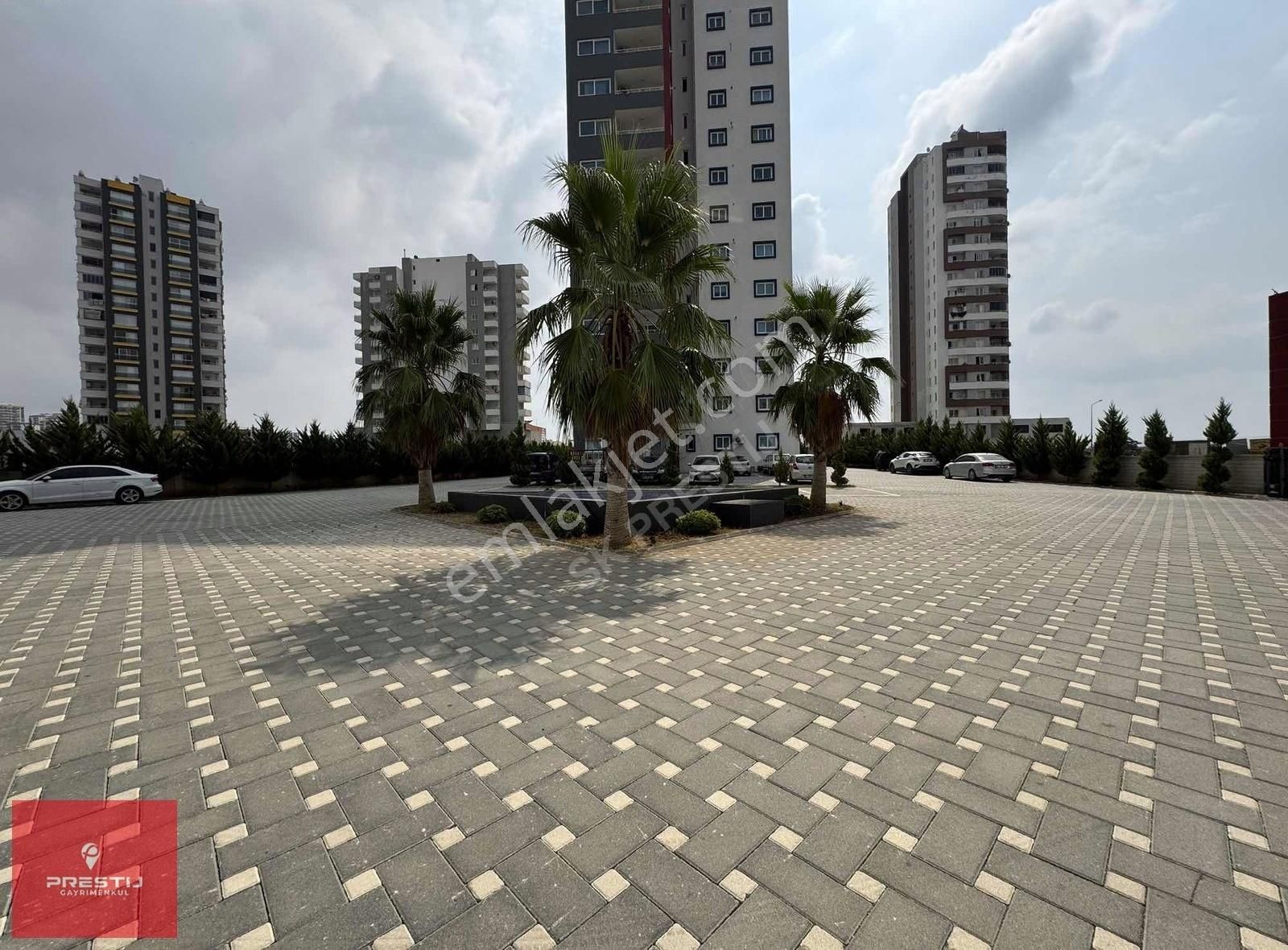 Sitede Ultra Geniş Dogalgazlı Sıfır Eşyalı 1+1 Kiralık Daire