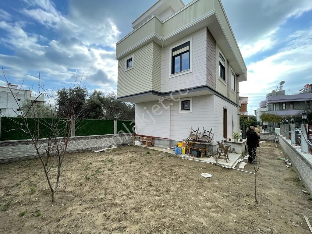 Poyraz Gayrimenkul'den Güre'de Deniz'e Çok Yakın Satılık Sıfır Müstakil Villa - Görsel 2