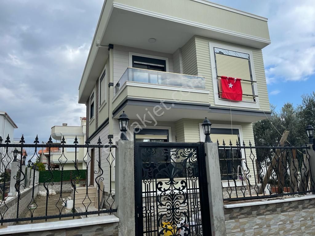 Poyraz Gayrimenkul'den Güre'de Deniz'e Çok Yakın Satılık Sıfır Müstakil Villa - Görsel 24