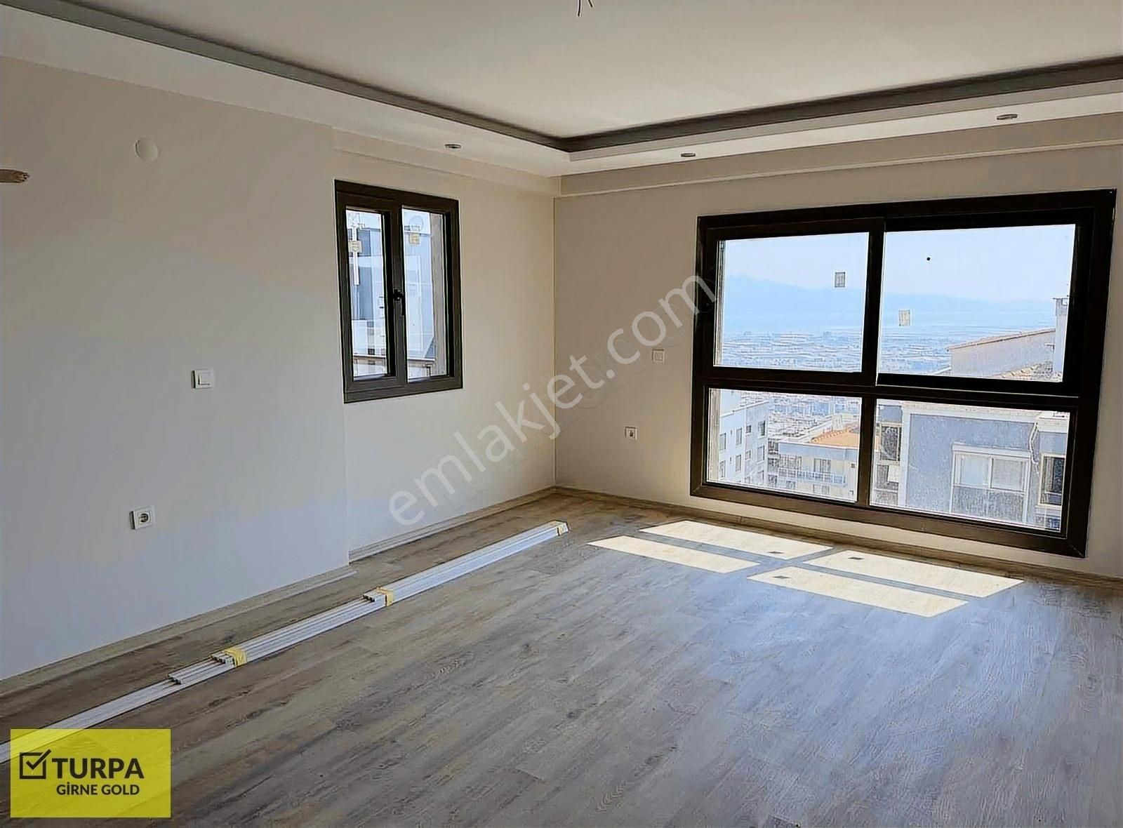 Çiğli Esentepede Sıfır Deniz Manzaralı Fırsat Daire - Görsel 18