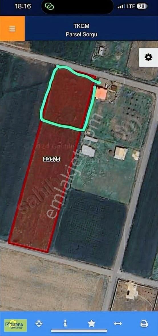 Foça Yolu Üzerinde Satılık 2146 M2 Tarla