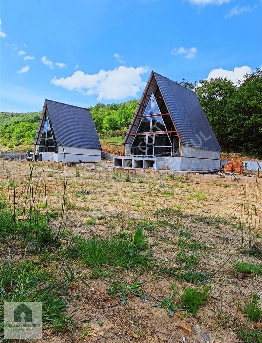 Koru Emlak'tan: 2082m2 Arsa Çok Acilbungulav Evleri Araç Takaslı