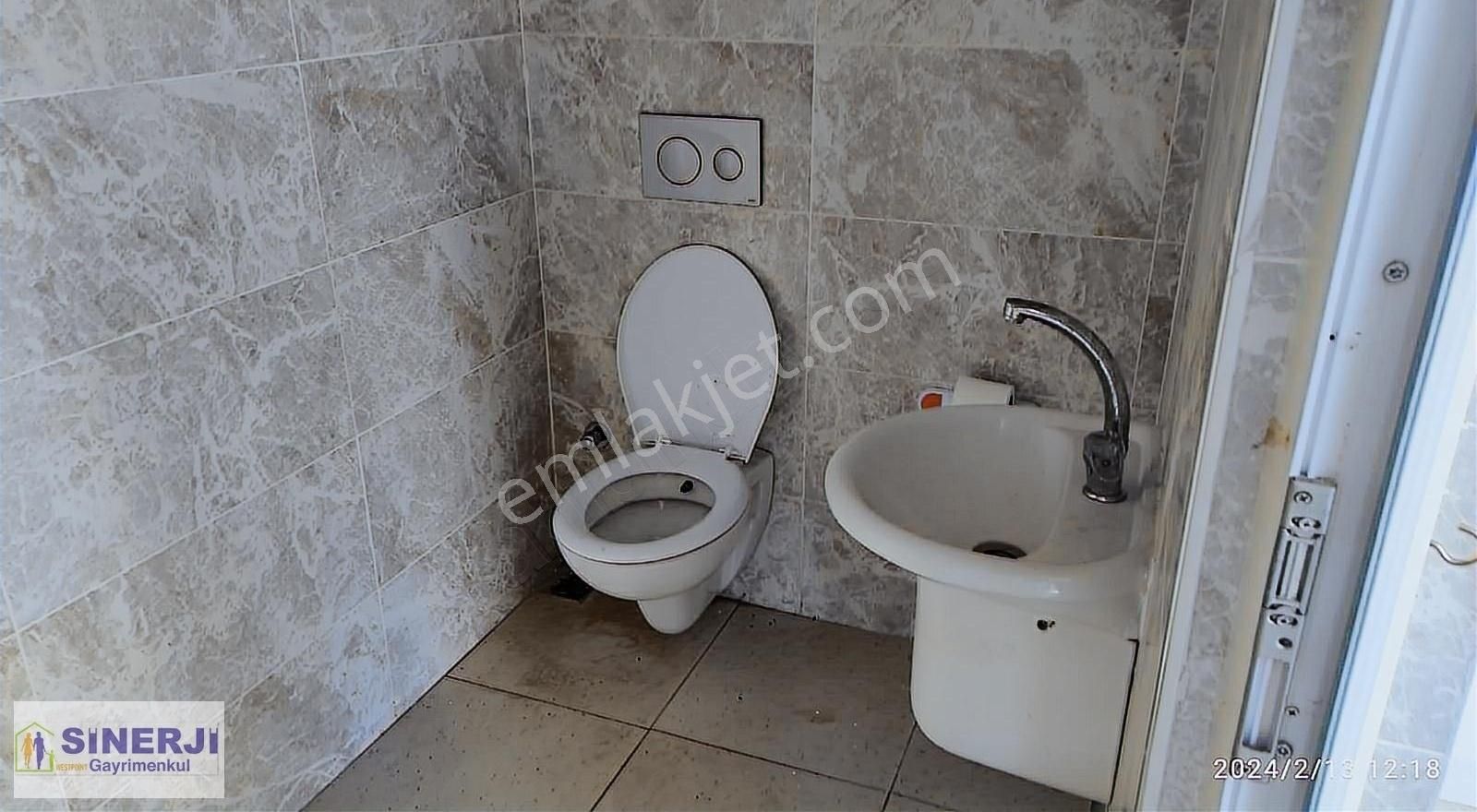 Yunuseli Yunustar Projesinde Kiralık 90m2 Köşe Dükkan