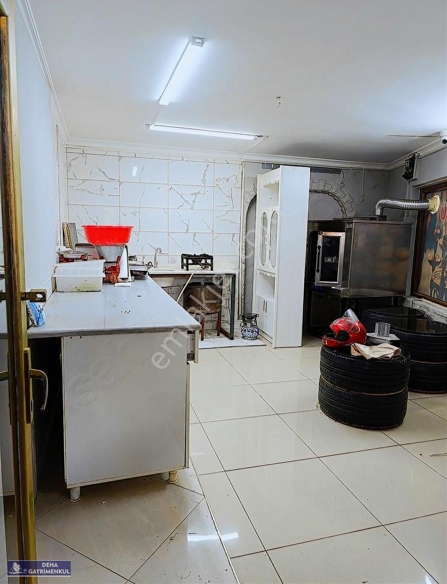 Deha'dan Devren Satılık Fırsat Çift Dükkan Araç Takaslı - Görsel 6