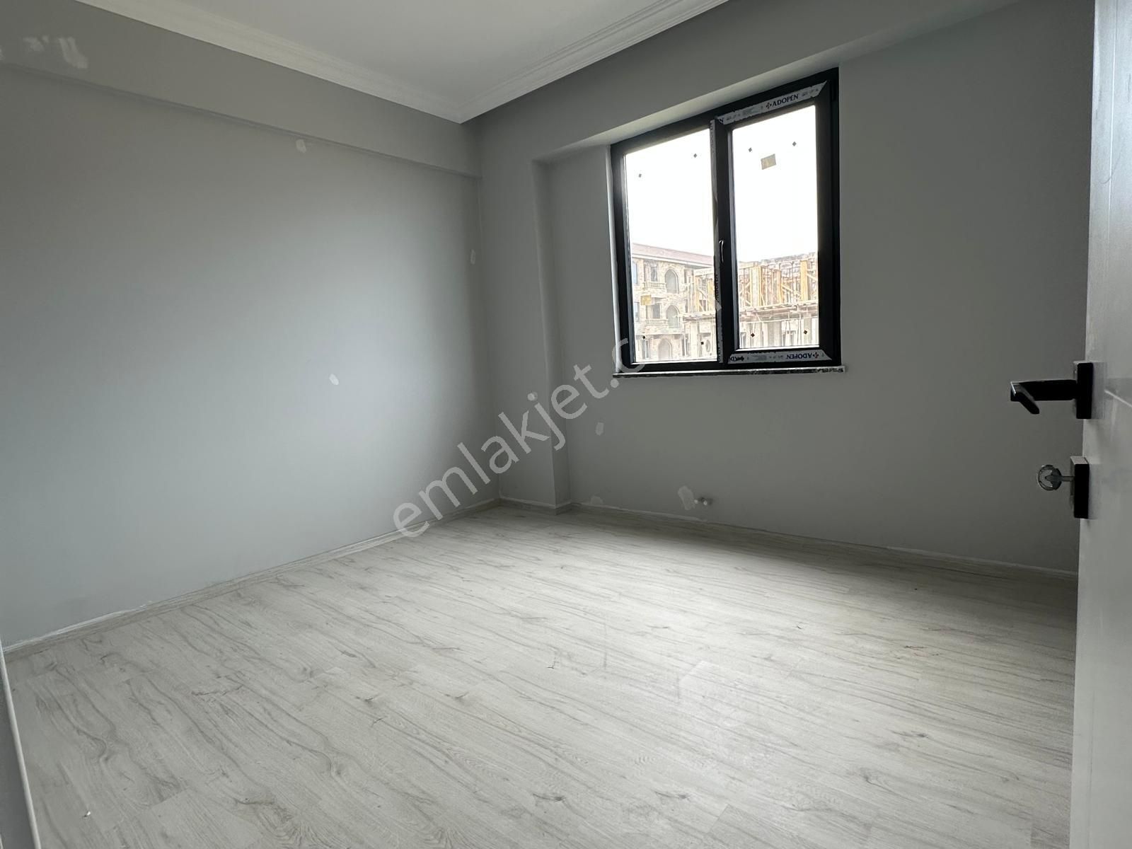 Site İçi Lüks 1+1 - Modern Tasarım, Açık Havuz, Sahile Yakın! - Görsel 7