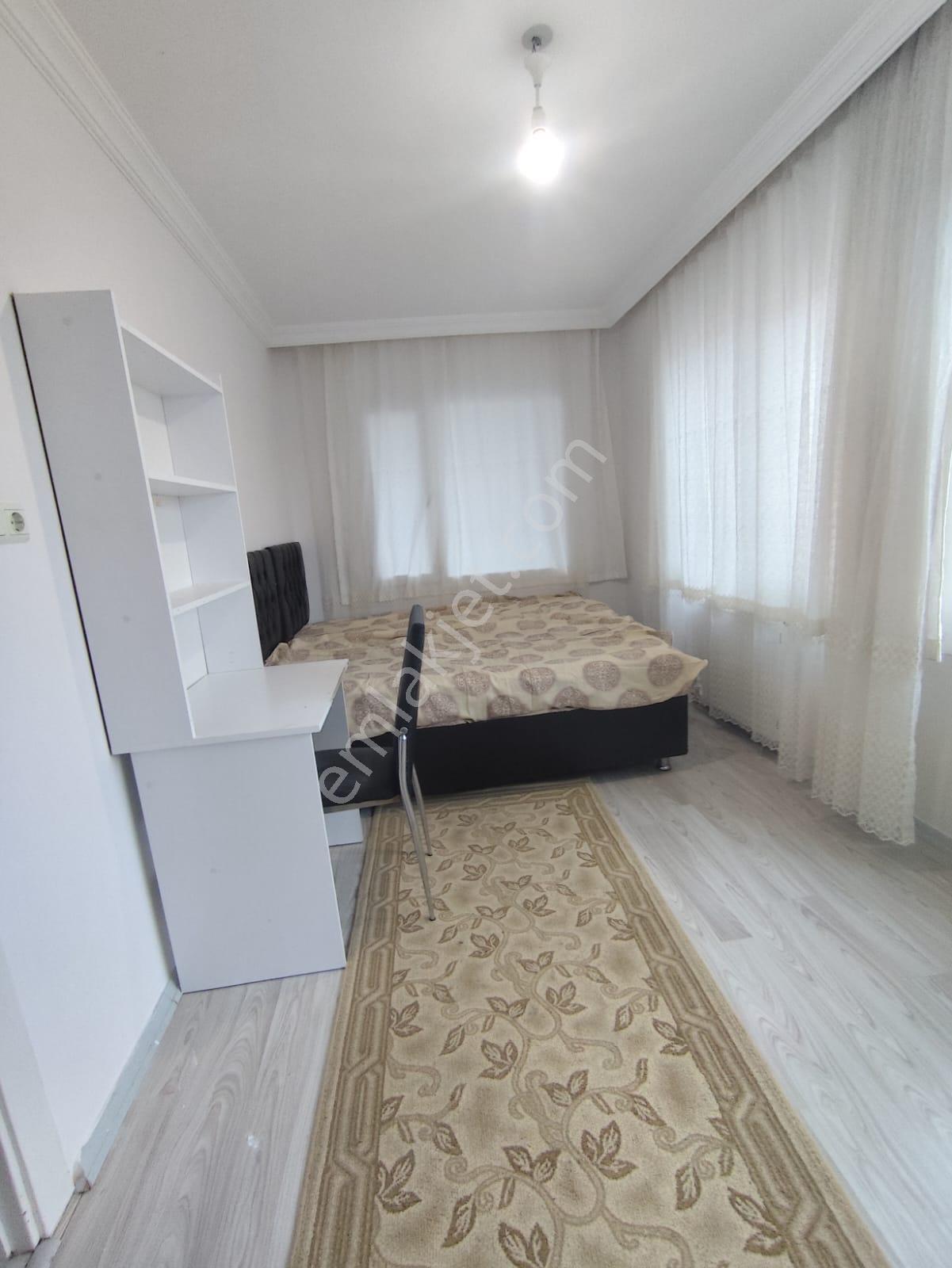 Ayyıldız Emlaktan 75 M2 2+1 Eşyalı Kiracılı Çift Cepheli Ara Kat Vadi Rezidans - Görsel 11