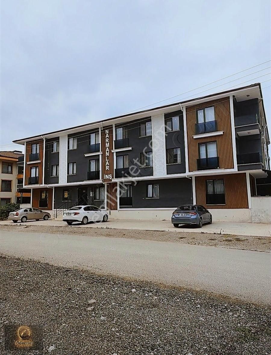 Şok Fiyat Bufırsat Bir Daha Elinize Geçmeyebilir 135 M2 Ara Kat