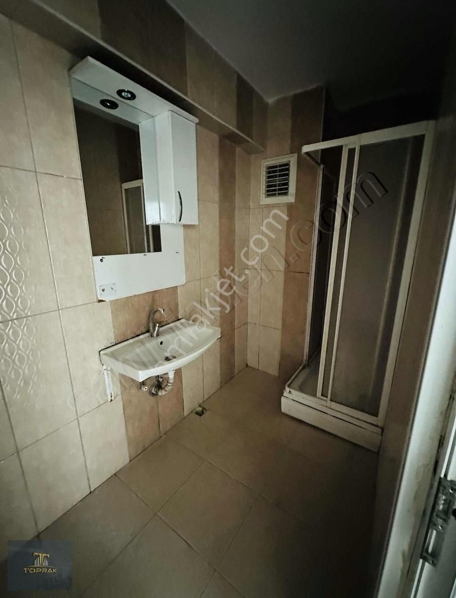 Akşemsettin Mahallesinde Satılık Daire