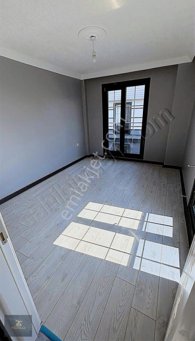 Toprak İnşaatan Havuzlu Müstakil Villa - Görsel 3