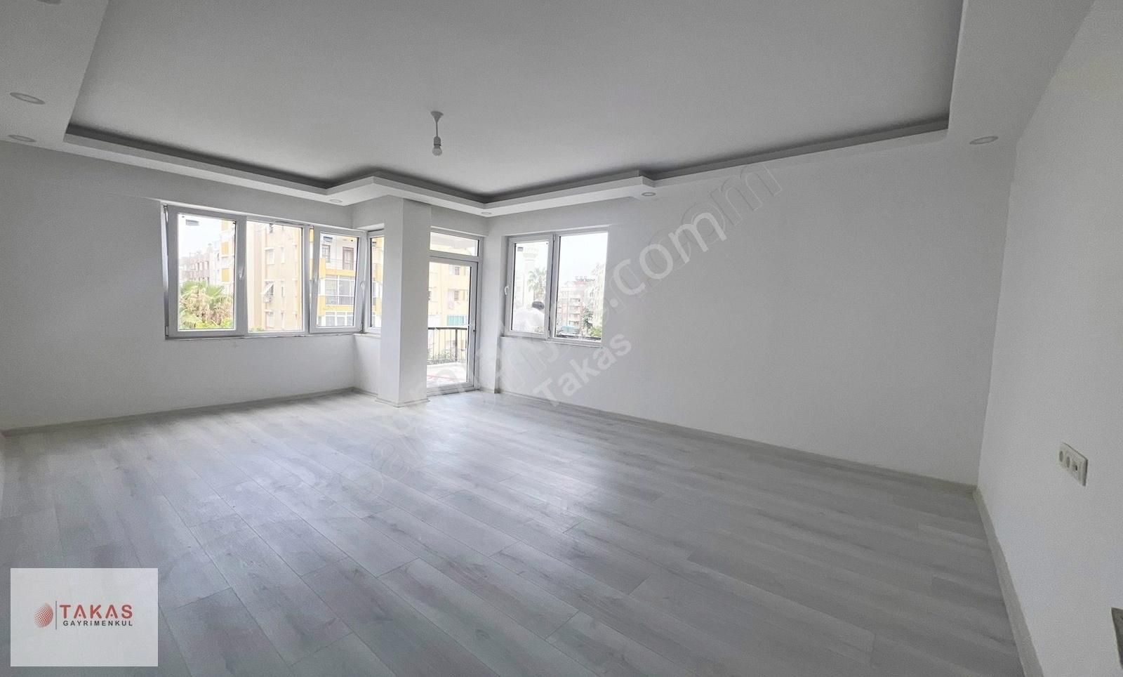 Pazarlıksız Son Hafta Kaleiçi Yakını İçi Ful Yapılı 2+1 Geniş
