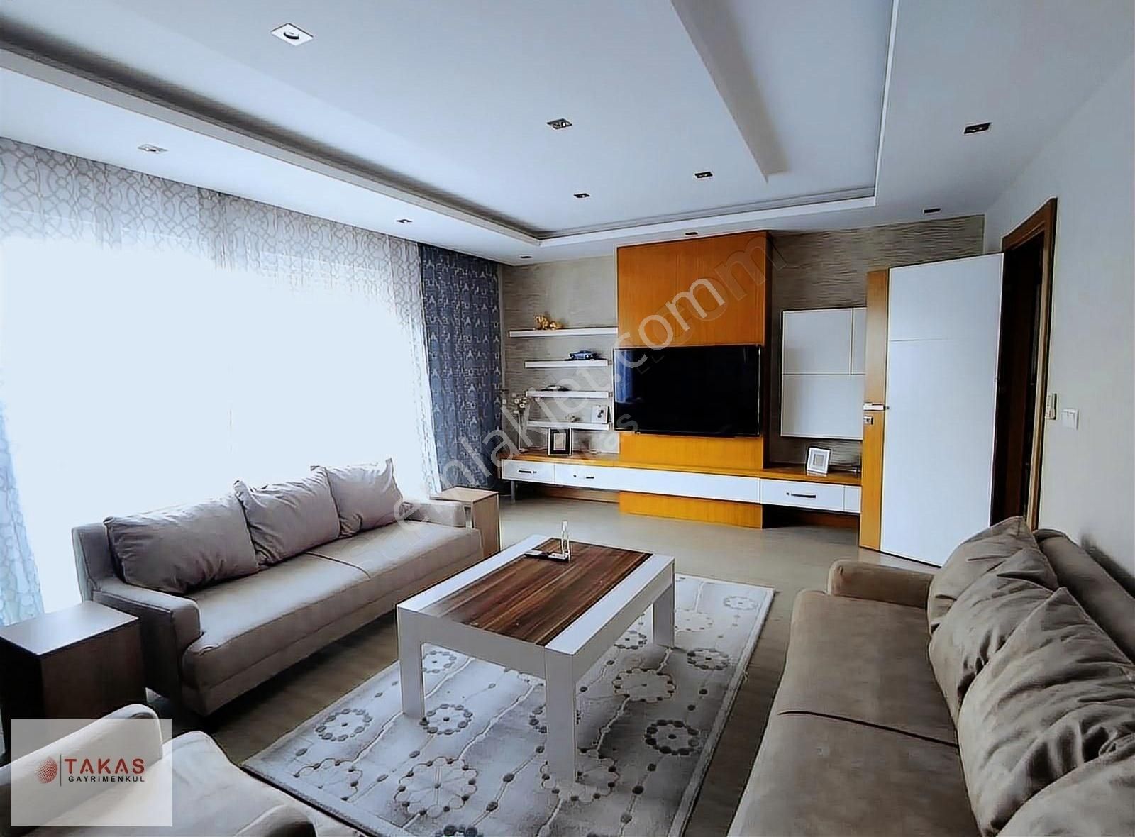 Lara Merkezde Mobilyalı,asansörlü,ebeveyn Banyolu Kiralık 3+1