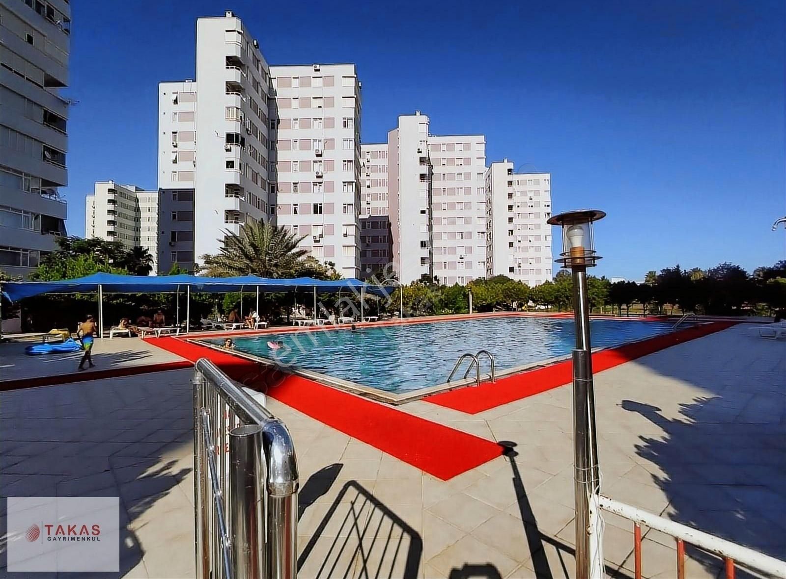 Liman Mah'de Eşyalı Kir Site İçinde Deniz Manzaralı 3+1 Daire