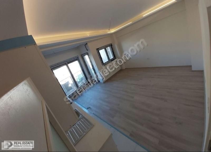 Ahmet Priştina Kült. Merkezi Arkası_ızban Yakın_arakat Sıfır 2+1