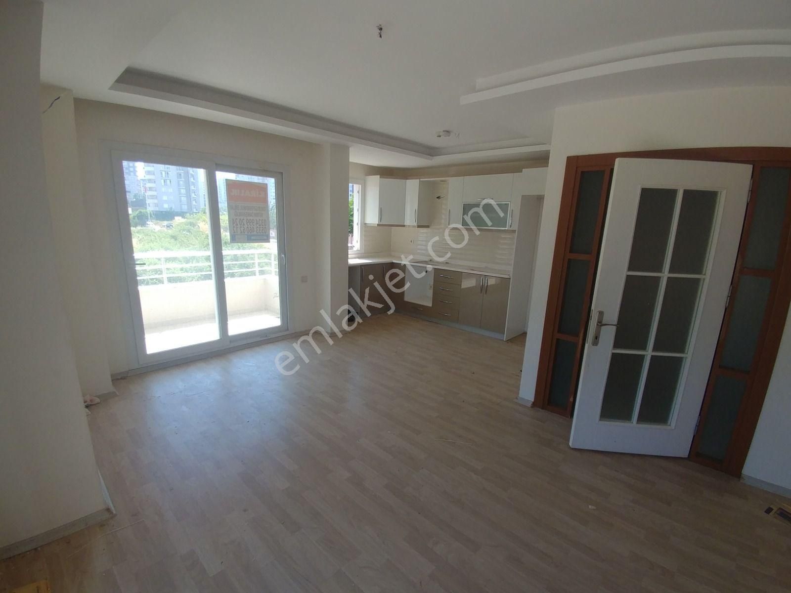 Bm''den Gelecek Koleji Civ. Soli 'de Geniş Otoparklı 2+1 Daire