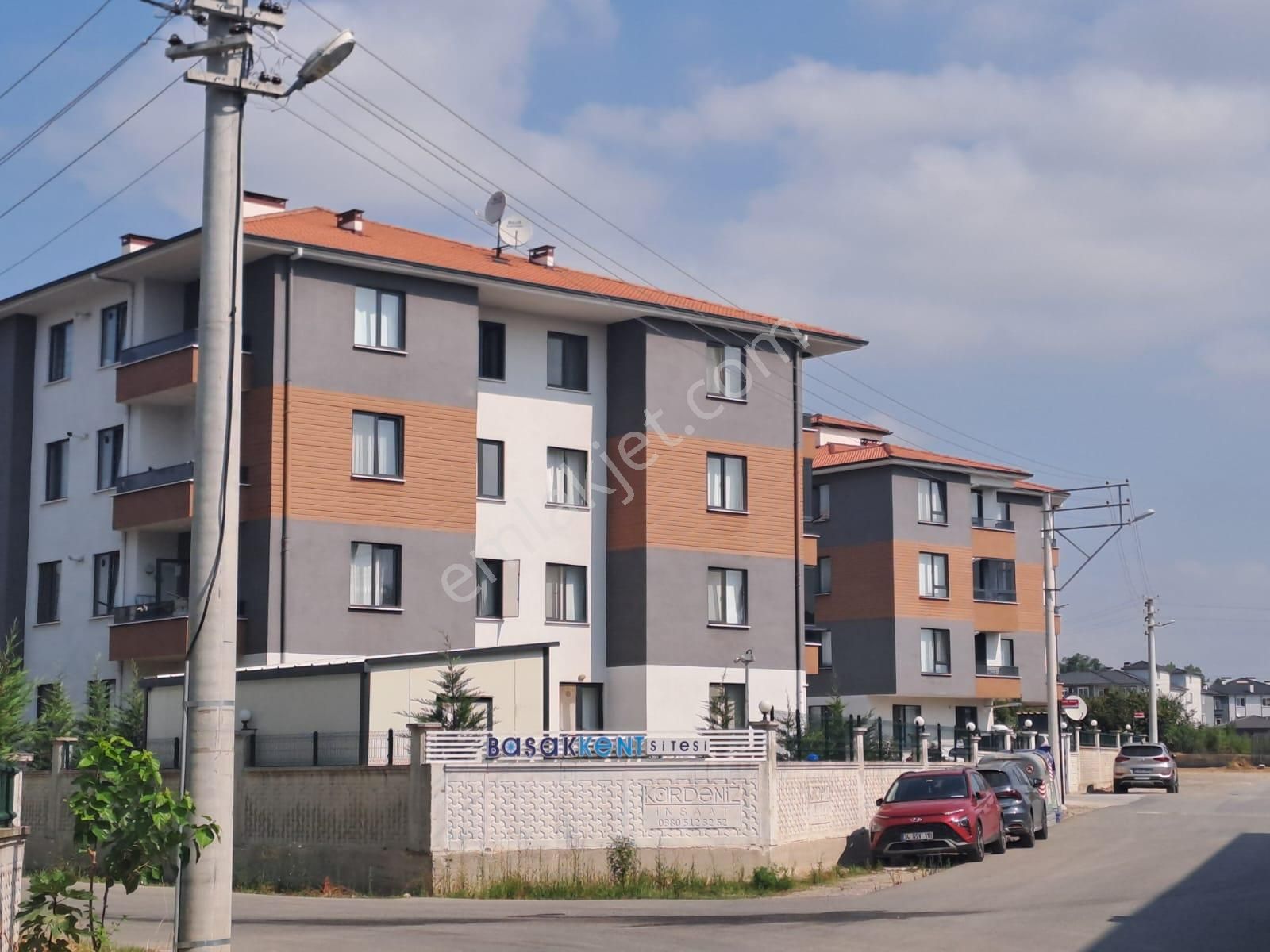 Beyciler Mahallesinde Başak Sitesinde Satılık 3+1 Daire