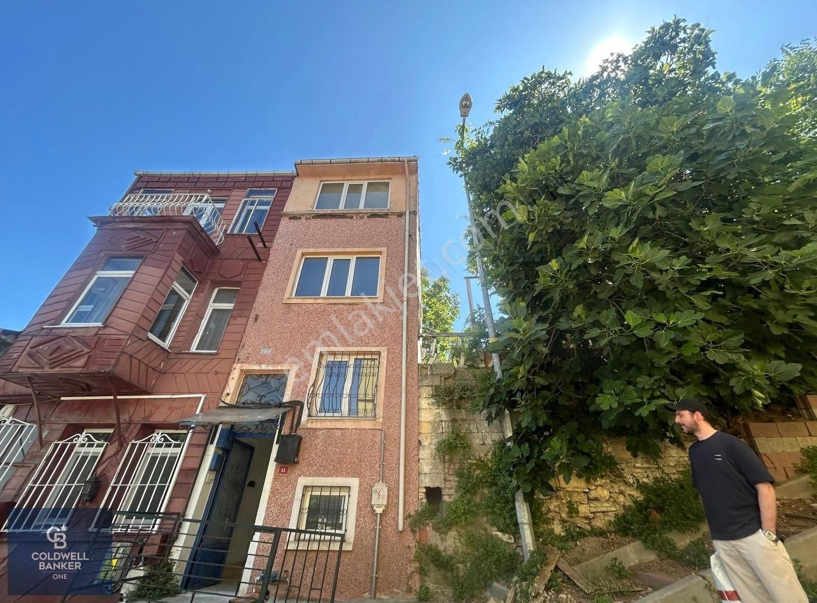 Coldwell Banker One'dan Satılık Kuzguncuk Müstakil Ev
