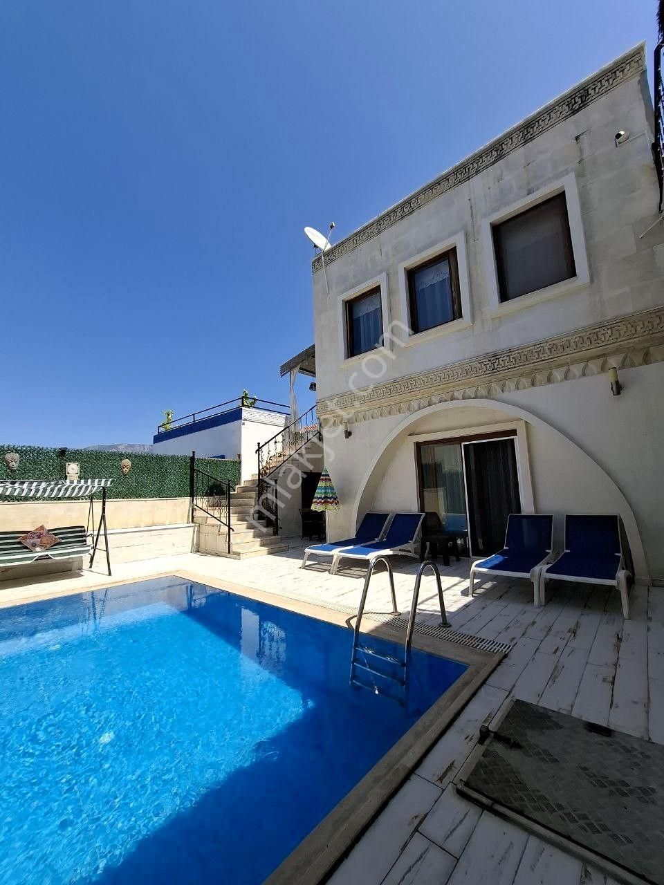 Alanya Kargıcak'ta Full Eşyalı Müstakil Villa! Turizm Belgeli – Yüksek Kira Getirisi Potansiyeli