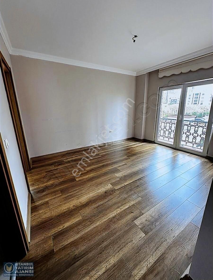 Boşşş-fırsatt- Vadişehir 1.etap'ta Boşş 4+1(210m2) Satılık Daire
