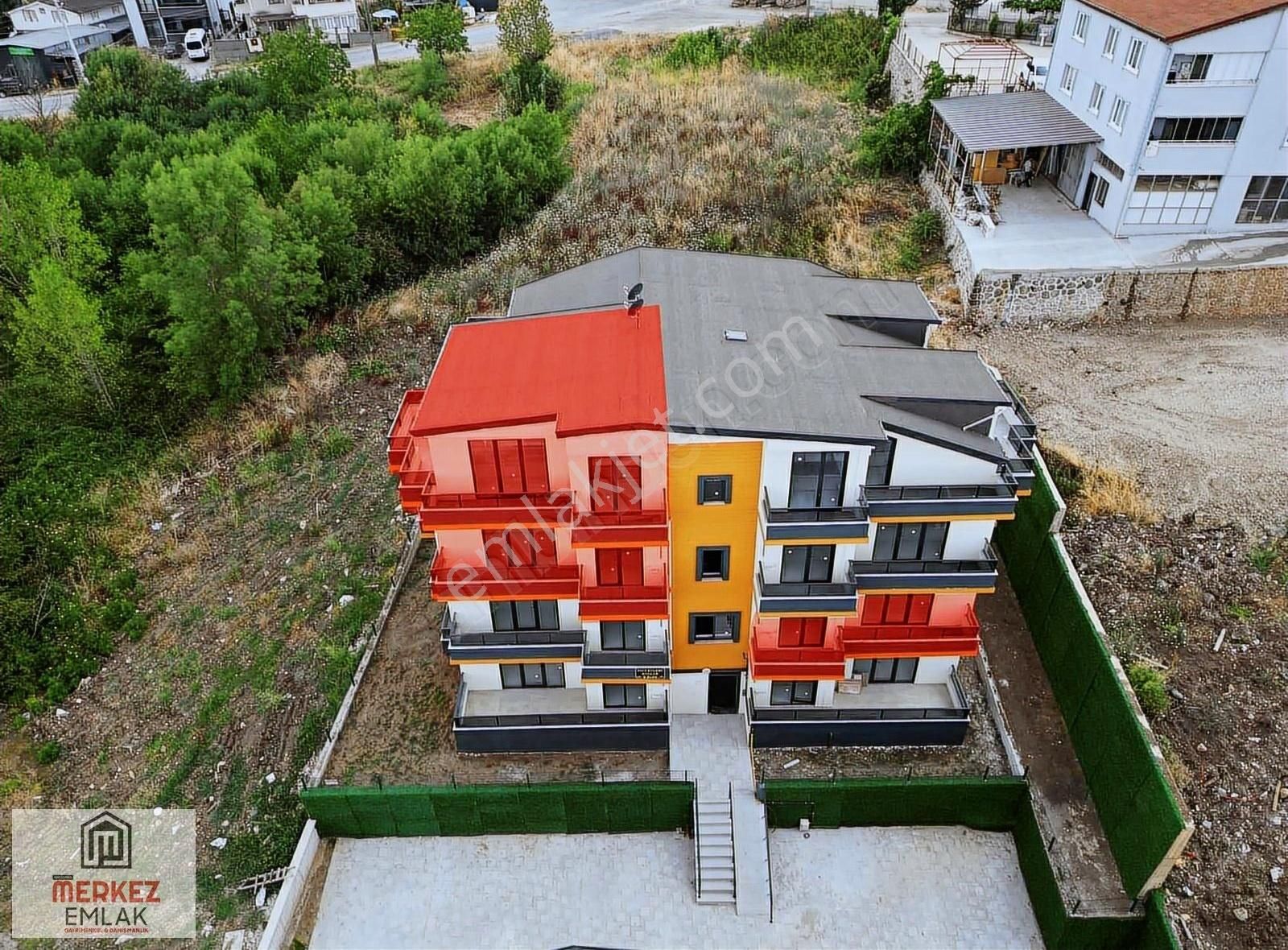 Başiskele Yaylacık Mahallesin'de Satılık 2+1 Çatı Dubleks Daire