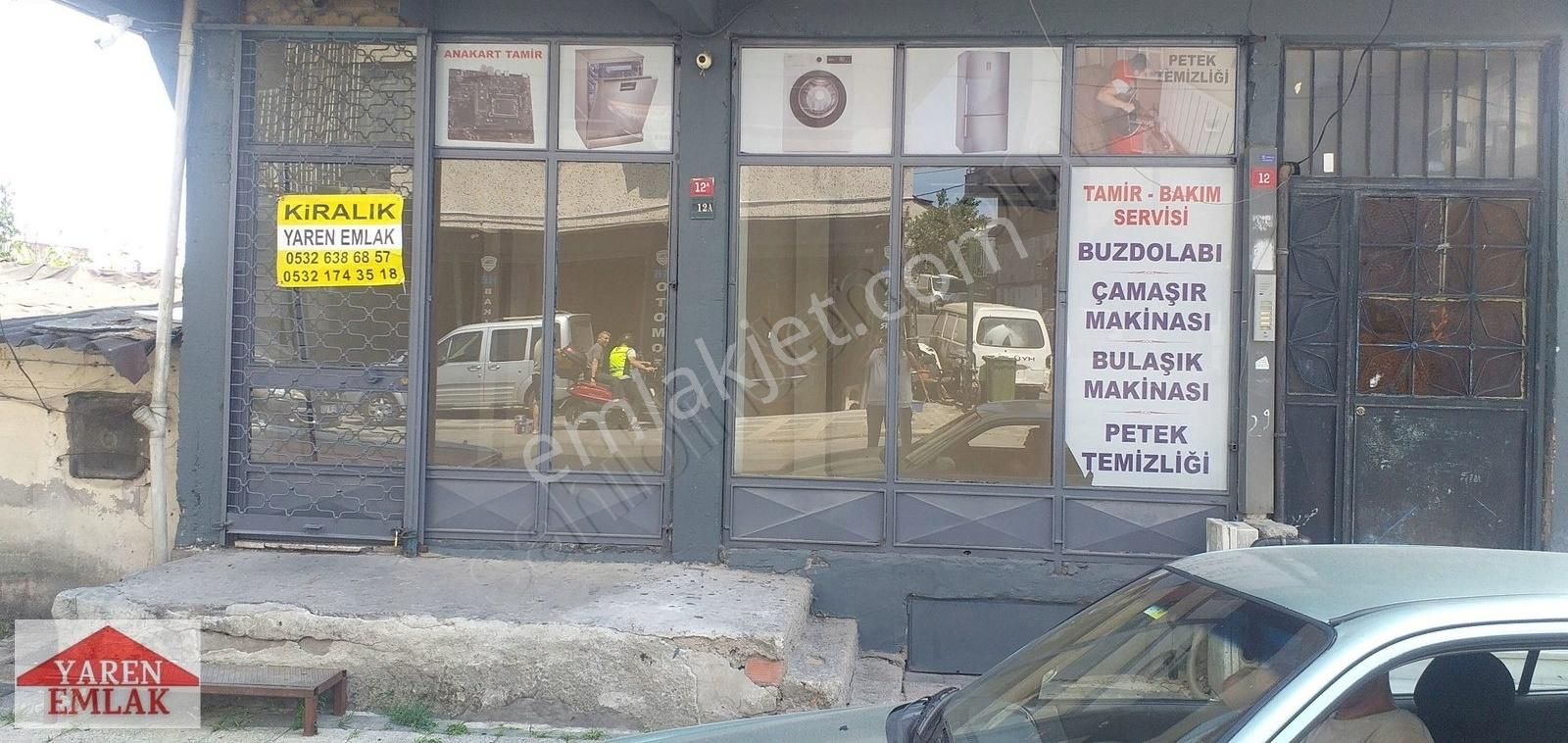 Yarenden İnkilap Salı Pazarı Caddesinde Güzel Dükkan