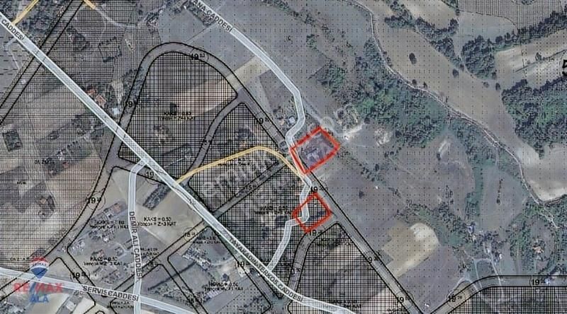 Remax Âlâ'dan Tayakadında Satılık Ticari Konut 250m² İmarlı Arsa