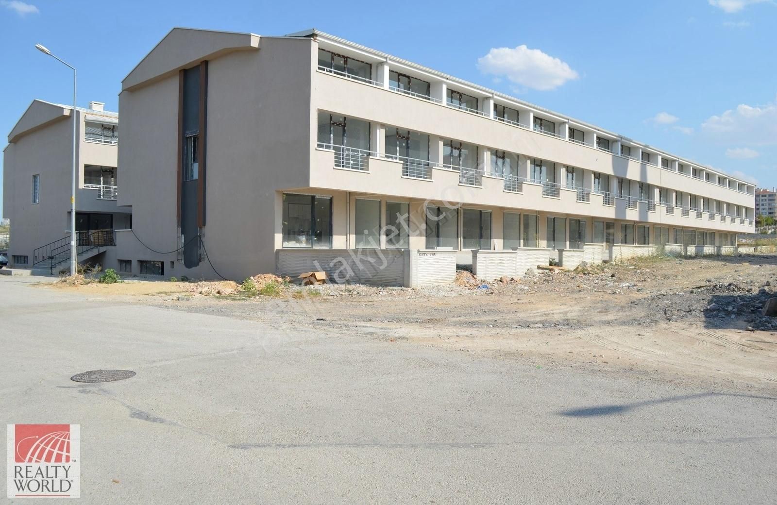 Fırsat! Bağlıca Merkez Yatay Mimaride Kiralık 1+1 Teraslı Dublex