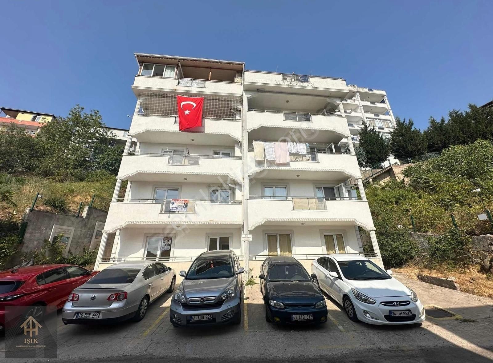 İzmit Topçularda Kiralık Eşyalı 1+1 Yüksek Giriş Daire