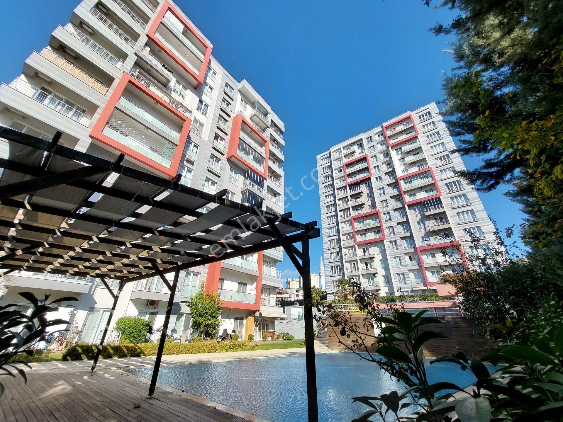 Halkalı Elitist Park Kiralık 1+1 Açık Mutfak Boş Arakat Net 42m²